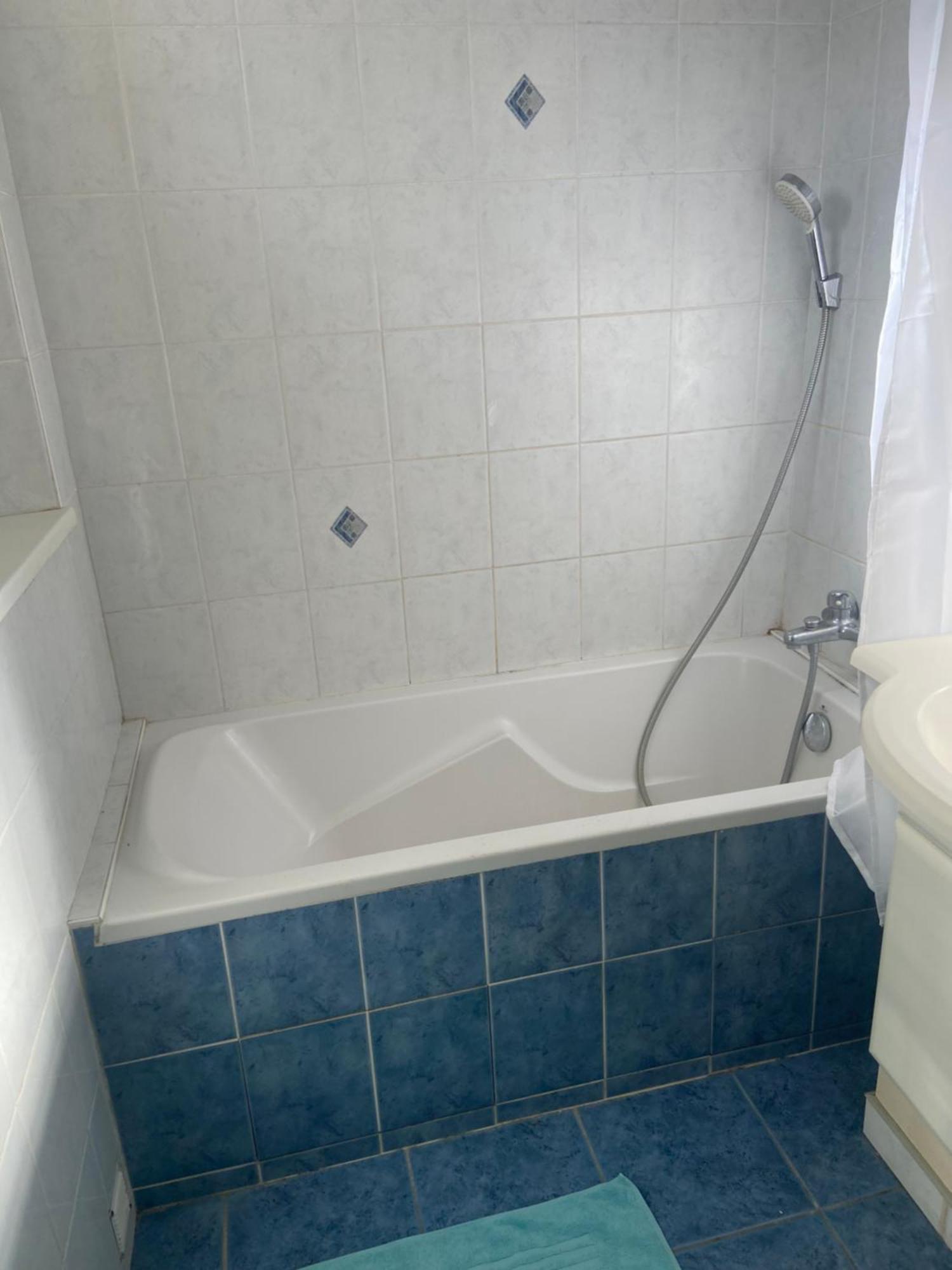 Les Lucioles Apartment โทนง-เลส์-แบงส์ ภายนอก รูปภาพ